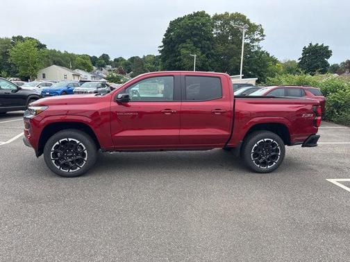 Radiant Red Tintcoat 2026 Chevrolet Colorado Z71