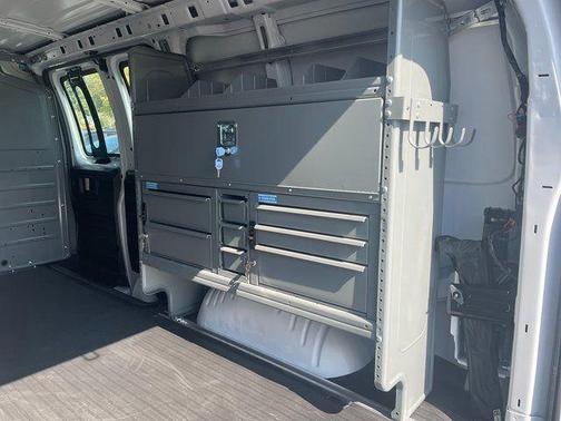 Summit White 2025 Chevrolet Express 3500 RWD 3500 Regular Wheelbase WT