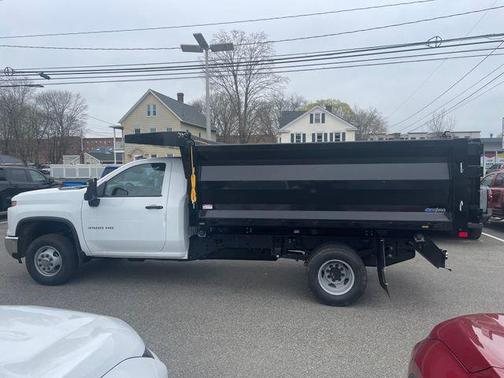 Summit White 2026 Chevrolet Silverado 3500 WT