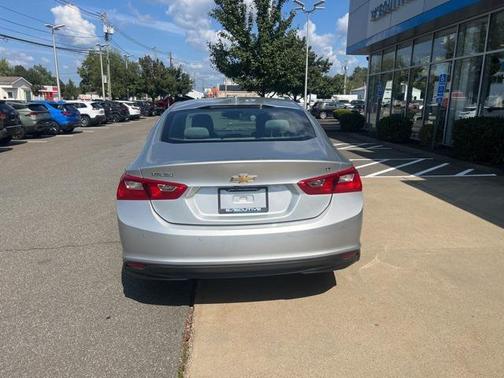 2017 Chevrolet Malibu 1LT