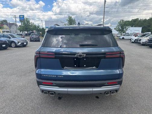 Lakeshore Blue Metallic 2026 Chevrolet Traverse LT