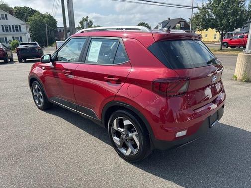 2022 Hyundai VENUE Limited
