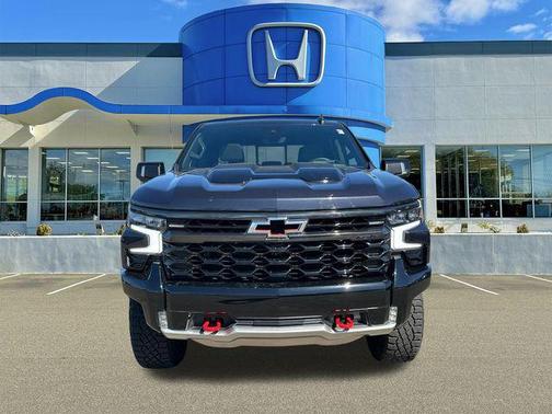 Dark Ash Metallic 2024 Chevrolet Silverado 1500 ZR2