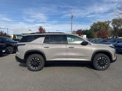 Gray 2026 Chevrolet Traverse AWD Z71