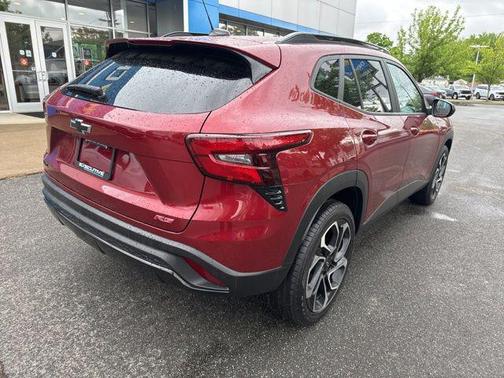 Crimson Metallic 2024 Chevrolet Trax FWD 2RS