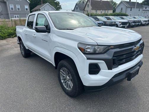 2025 Chevrolet Colorado WT
