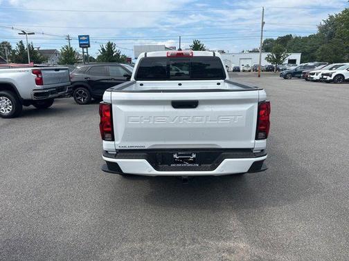 2025 Chevrolet Colorado WT