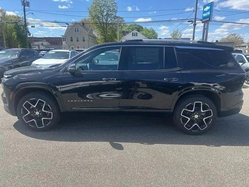 Mosaic Black Metallic 2026 Chevrolet Traverse High Country