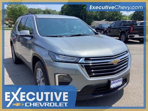 2023 Chevrolet Traverse LT Leather