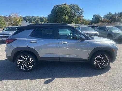 Sterling Gray Metallic 2026 Chevrolet Trailblazer RS