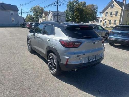 Sterling Gray Metallic 2026 Chevrolet Trailblazer RS