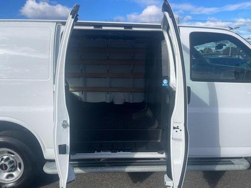 2024 GMC Savana 2500 Work Van