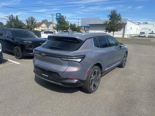 2025 Chevrolet Equinox EV LT