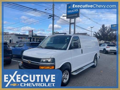 2024 Chevrolet Express 2500 RWD 2500 Regular Wheelbase WT