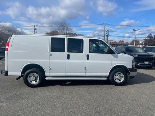 2024 Chevrolet Express 2500 RWD 2500 Regular Wheelbase WT