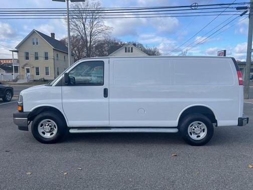 2024 Chevrolet Express 2500 RWD 2500 Regular Wheelbase WT