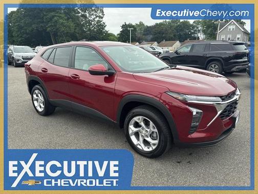 2025 Chevrolet Trax LS