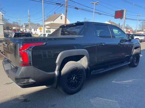 2025 Chevrolet Silverado EV LT