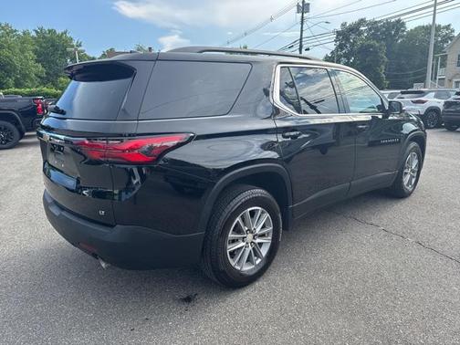 2022 Chevrolet Traverse LT Cloth