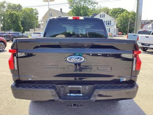 2023 Ford F-150 Lightning XLT
