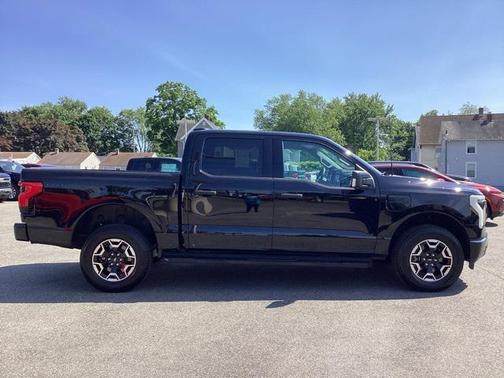2023 Ford F-150 Lightning XLT