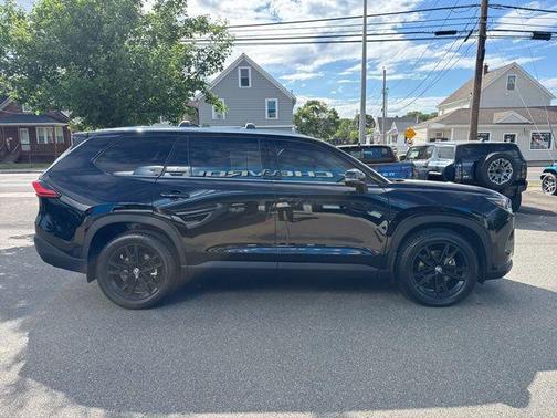 Midnight Black Metallic 2024 Toyota Grand Highlander Platinum
