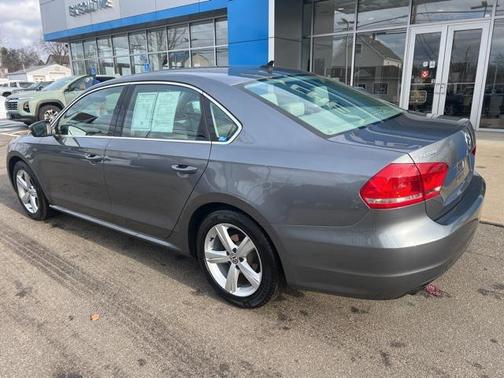 2015 Volkswagen Passat 1.8T Limited Edition