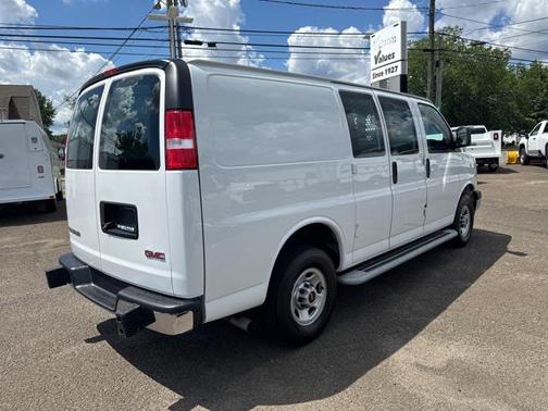 2023 GMC Savana 2500 Work Van