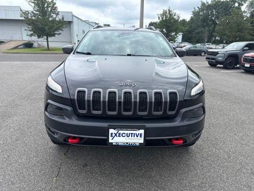 Diamond Black Crystal Pearlcoat 2018 Jeep Cherokee Trailhawk