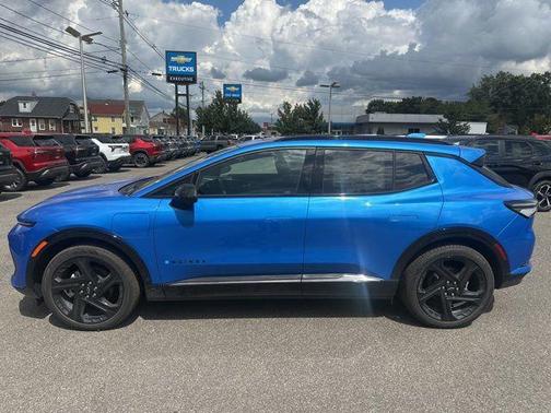 2025 Chevrolet Equinox EV RS