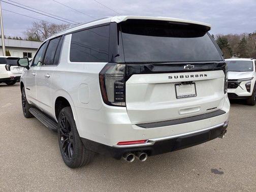 2025 Chevrolet Suburban Premier