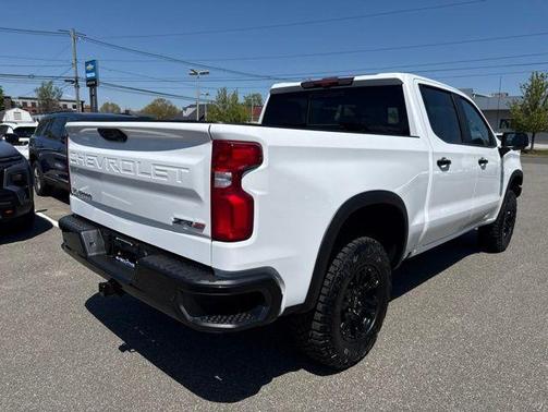 Summit White 2025 Chevrolet Silverado 1500 ZR2