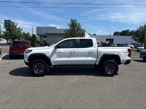 Summit White 2026 Chevrolet Colorado ZR2