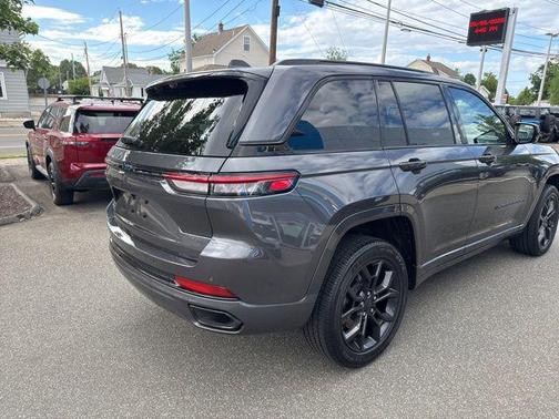 Baltic Gray Metallic Clearcoat 2024 Jeep Grand Cherokee 4xe Anniversary Edition