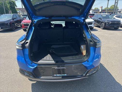 Riptide Blue Metallic 2026 Chevrolet Equinox EV LT
