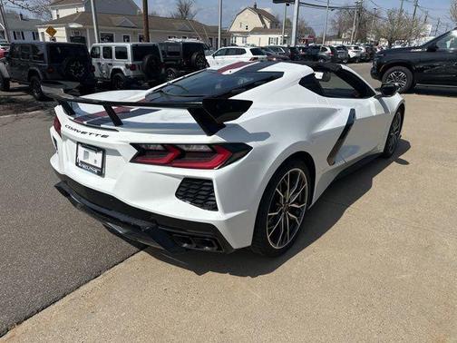 Arctic White 2026 Chevrolet Corvette Stingray w/3LT