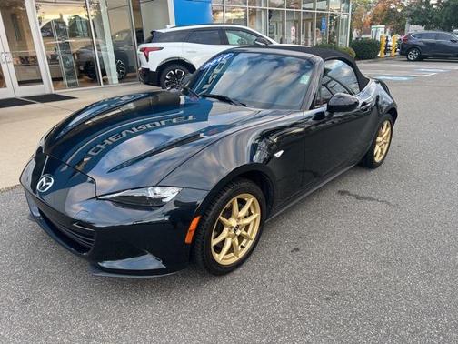 2017 Mazda MX-5 Miata Sport
