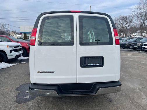 2024 Chevrolet Express 2500 RWD 2500 Regular Wheelbase WT