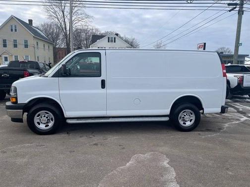 2024 Chevrolet Express 2500 RWD 2500 Regular Wheelbase WT