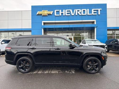 Diamond Black Crystal Pearlcoat 2023 Jeep Grand Cherokee L Limited