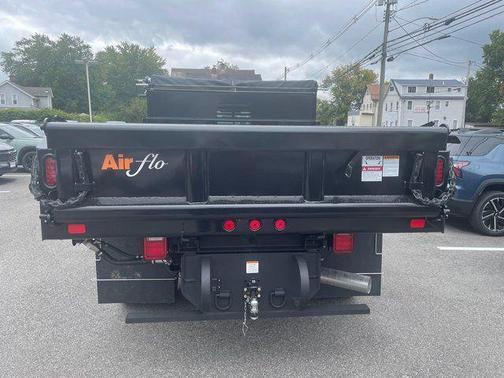 2025 Chevrolet Silverado 3500 WT