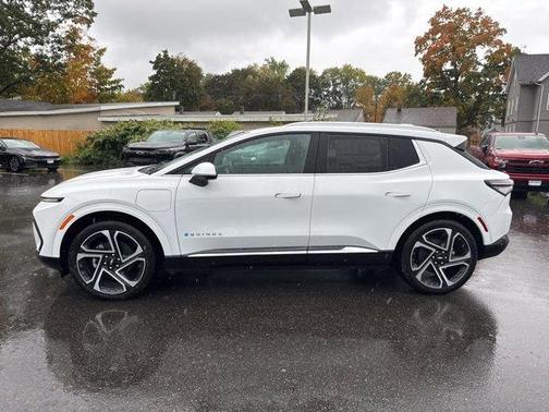 2025 Chevrolet Equinox EV LT