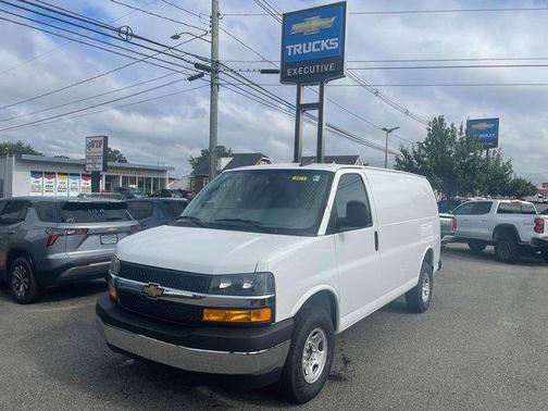 2025 Chevrolet Express 2500 RWD 2500 Regular Wheelbase WT