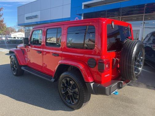2024 Jeep Wrangler 4xe Sahara