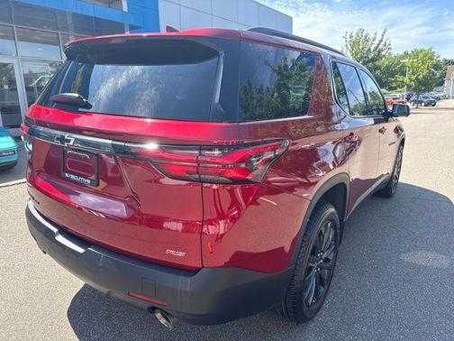 Radiant Red Tintcoat 2023 Chevrolet Traverse RS