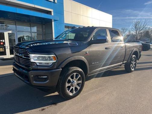 2021 RAM 2500 Laramie Crew Cab 4x4 6'4' Box