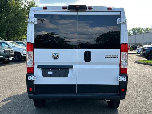 2023 RAM ProMaster 2500 Base