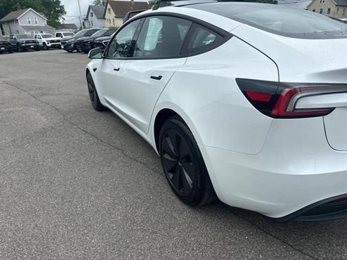 2025 Tesla Model 3 Long Range