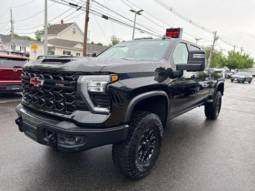 Black 2025 Chevrolet Silverado 2500 4WD Crew Cab Standard Bed ZR2