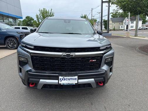Sterling Gray Metallic 2025 Chevrolet Traverse AWD Z71